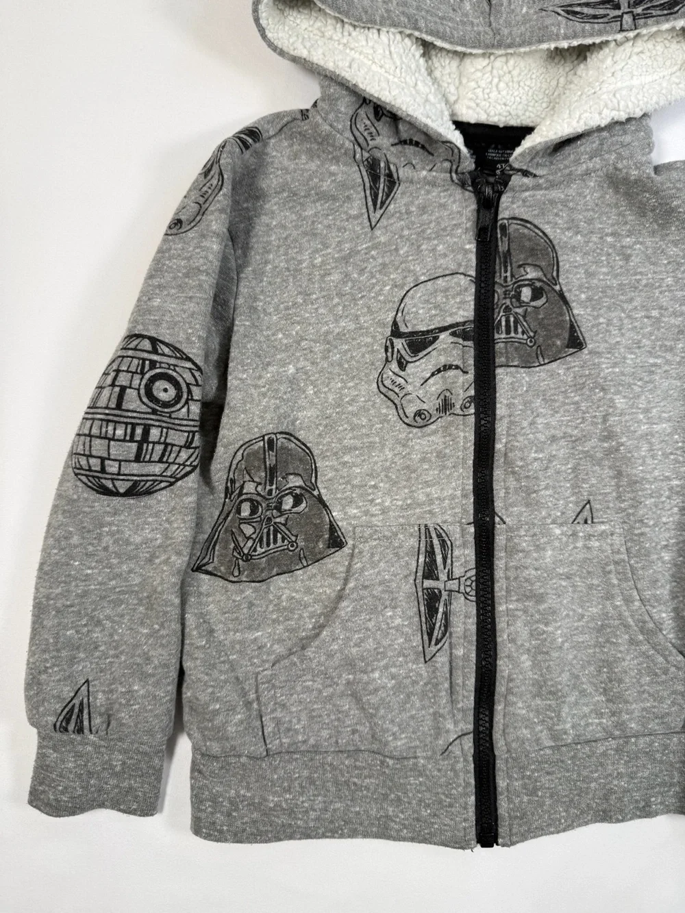 STAR WARS Boys Hoodie Jacket 4T Gray Graphic‎ Sherpa Lined Cozy Streetwear
